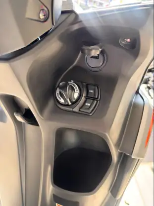 YAMAHA-FLUO 125 HYBRID CONNECTED ABS YAMAHA-FLUO 125 HYBRID CONNECTED ABS-2026