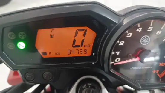 YAMAHA-YS 250 FAZER-2011