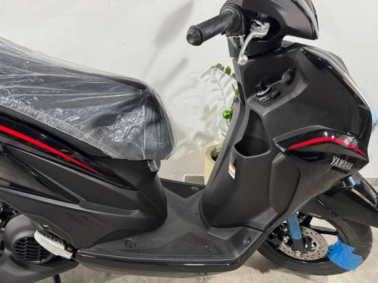 YAMAHA-FLUO 125 HYBRID CONNECTED ABS YAMAHA-FLUO 125 HYBRID CONNECTED ABS-2025