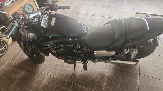 YAMAHA-V MAX 1200-1998
