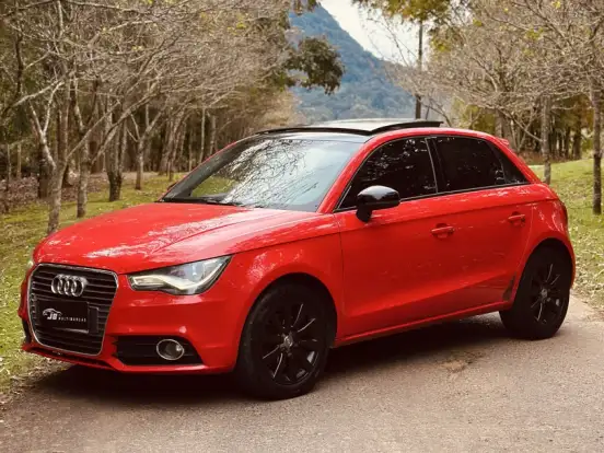 AUDI-A1-1.4 TFSI ATTRACTION 16V 122CV GASOLINA 4P AUTOMÁTICO AUDI-A1-2013