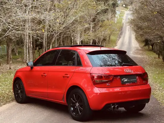 AUDI-A1-1.4 TFSI ATTRACTION 16V 122CV GASOLINA 4P AUTOMÁTICO AUDI-A1-2013