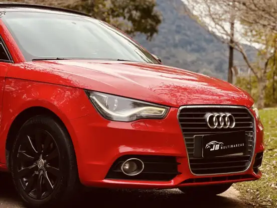 AUDI-A1-1.4 TFSI ATTRACTION 16V 122CV GASOLINA 4P AUTOMÁTICO AUDI-A1-2013