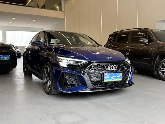 AUDI-A3-2021