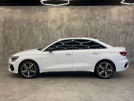 AUDI-A3-2023