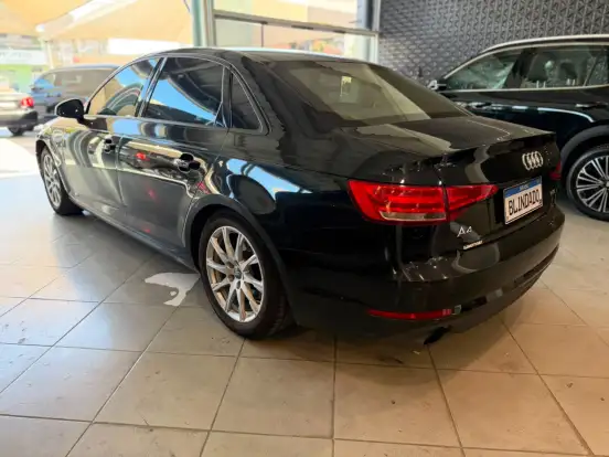 AUDI-A4-2018