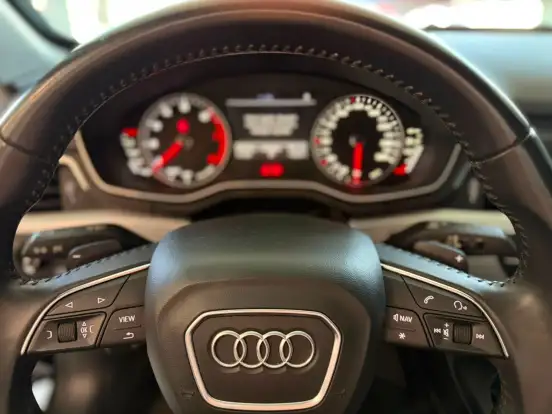 AUDI-A4-2018