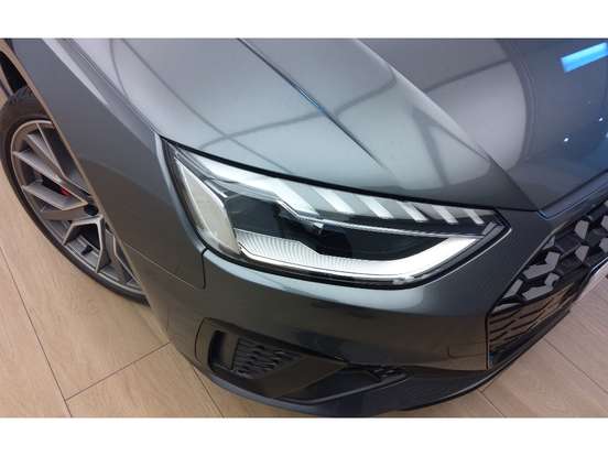 AUDI-A4-2024