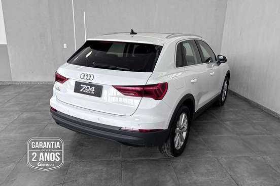 AUDI-Q3-2020