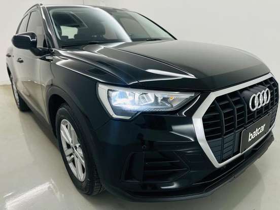 AUDI-Q3-2021