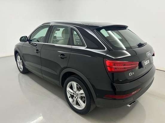 AUDI-Q3-2018