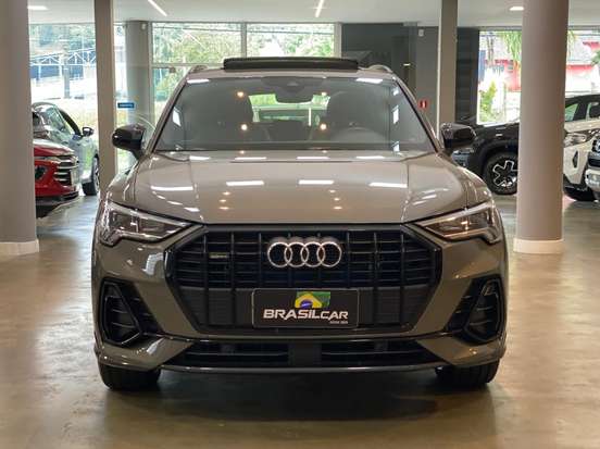 AUDI-Q3-2022