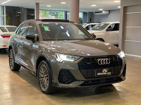 AUDI-Q3-2022