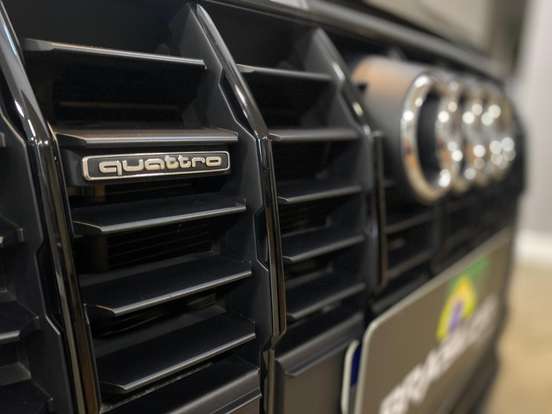 AUDI-Q3-2022