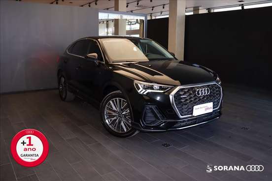 AUDI-Q3-2023