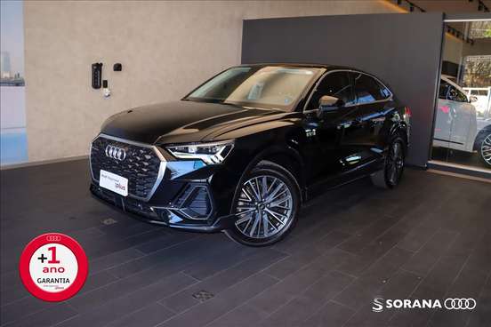 AUDI-Q3-2023