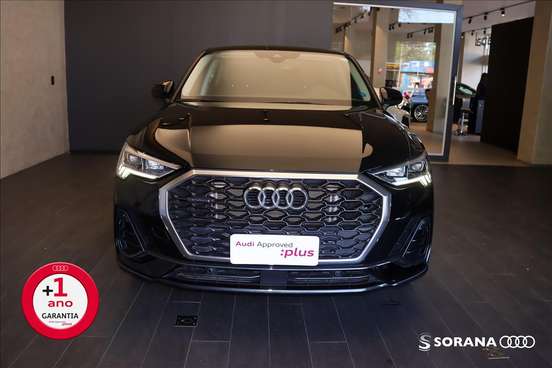 AUDI-Q3-2023