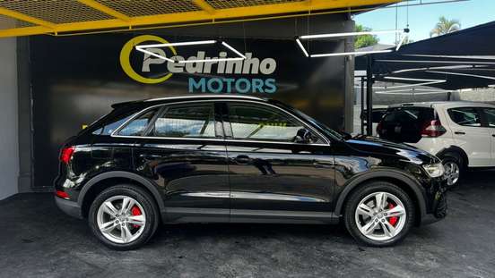 AUDI-Q3-2015