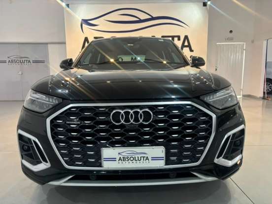 AUDI-Q5-2021