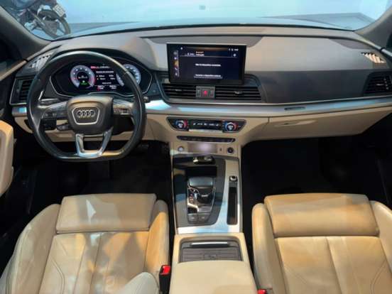 AUDI-Q5-2021
