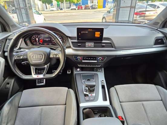 AUDI-Q7-2018