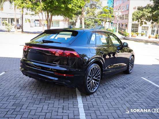 AUDI-Q8-3.0 TFSI GASOLINA PERFORMANCE BLACK QUATTRO TIPTRONIC AUDI-Q8-2025