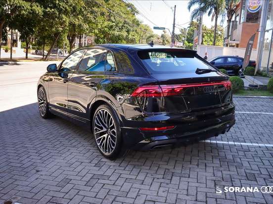 AUDI-Q8-3.0 TFSI GASOLINA PERFORMANCE BLACK QUATTRO TIPTRONIC AUDI-Q8-2025