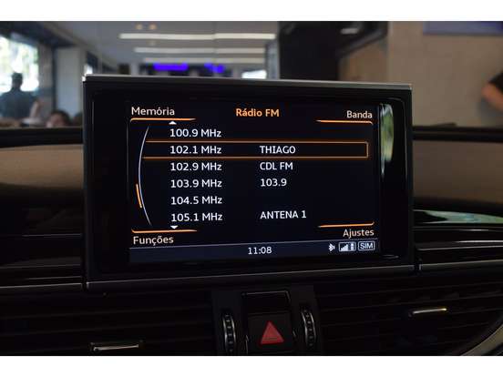 AUDI-RS6-2015