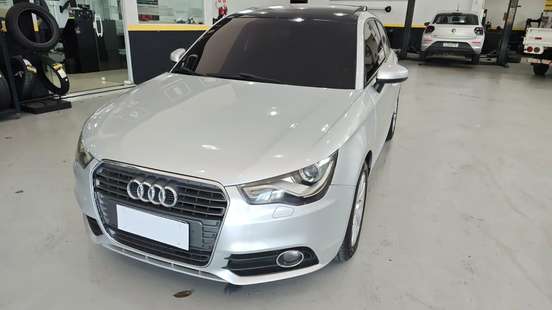 AUDI-A1-2011