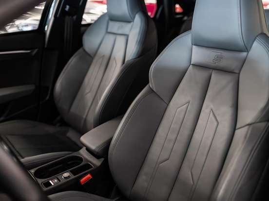 AUDI-A3-2.0 40 TFSI MHEV SEDAN PERFORMANCE BLACK S-TRONIC AUDI-A3-2022