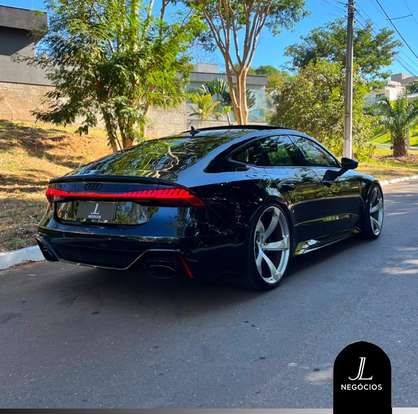 AUDI-RS7-2020