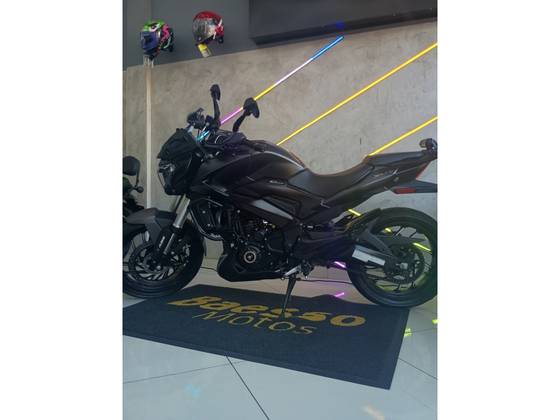 BAJAJ DOMINAR 400 