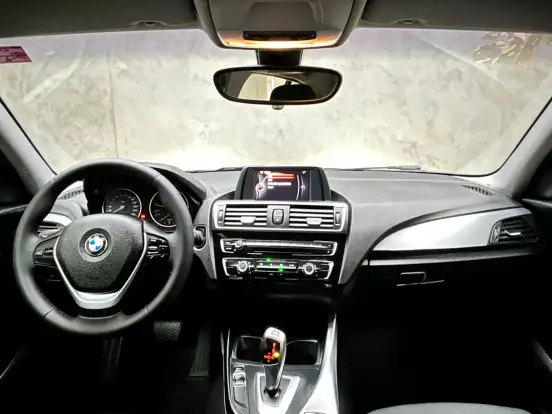 BMW-120i-2.0 16V SPORT ACTIVEFLEX 4P AUTOMÁTICO BMW-120i-2015