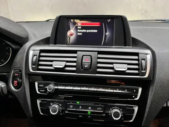 BMW-120i-2015
