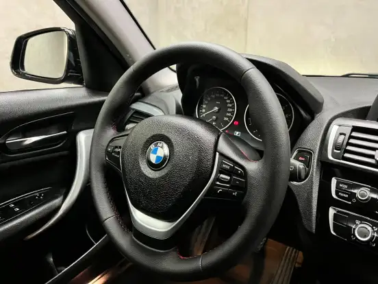 BMW-120i-2015