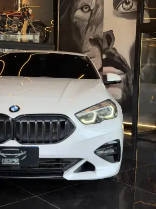 BMW-218i-2020