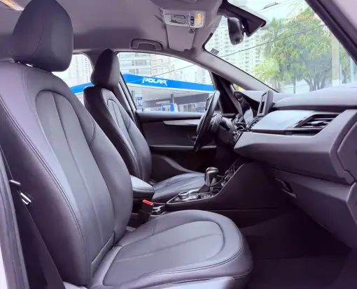 BMW-220i-2016