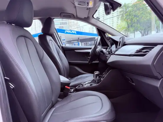 BMW-220i-2.0 CAT GP 16V TURBO ACTIVEFLEX 4P AUTOMÁTICO BMW-220i-2016
