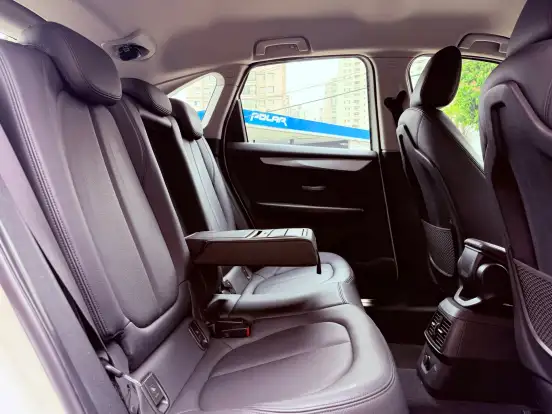 BMW-220i-2.0 CAT GP 16V TURBO ACTIVEFLEX 4P AUTOMÁTICO BMW-220i-2016