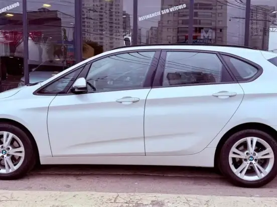 BMW-220i-2.0 CAT GP 16V TURBO ACTIVEFLEX 4P AUTOMÁTICO BMW-220i-2016