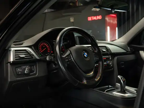 BMW-320i-2.0 M SPORT GP 16V TURBO ACTIVE FLEX 4P AUTOMÁTICO BMW-320i-2017