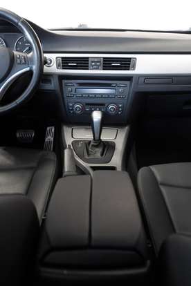 BMW-320i-2.0 16V GASOLINA 4P AUTOMÁTICO BMW-320i-2007