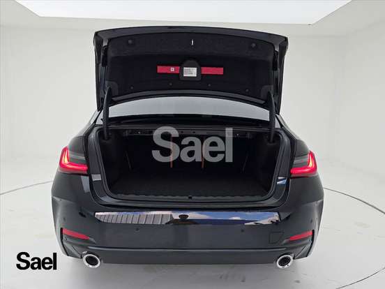 BMW-320i-2025