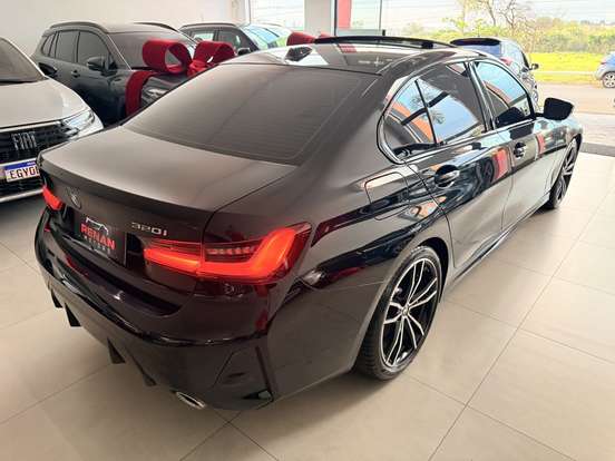 BMW-320i-2.0 16V TURBO FLEX M SPORT AUTOMÁTICO BMW-320i-2023