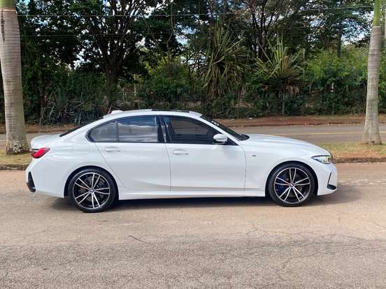 BMW-320i-2.0 16V TURBO FLEX M SPORT AUTOMÁTICO BMW-320i-2022