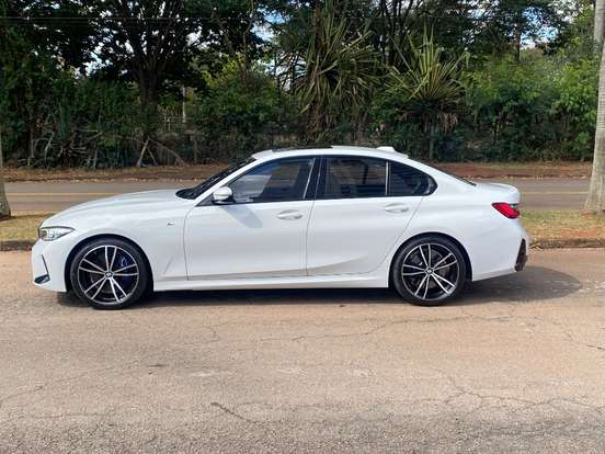 BMW-320i-2.0 16V TURBO FLEX M SPORT AUTOMÁTICO BMW-320i-2022