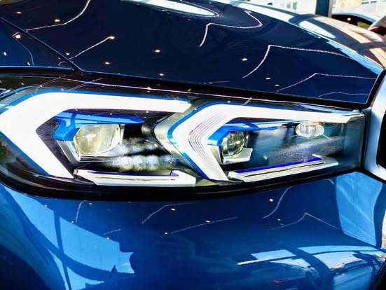 BMW-320i-2025