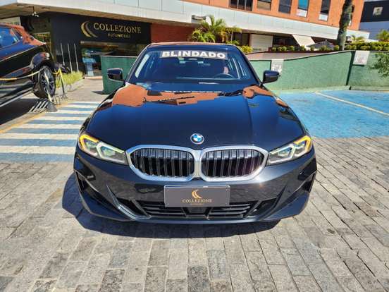 BMW-320i-2022
