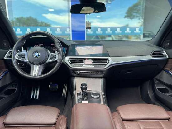 BMW-320i-2.0 16V TURBO GASOLINA M SPORT AUTOMÁTICO BMW-320i-2020