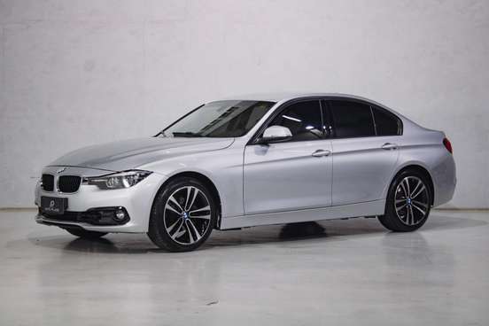 BMW-320i-2018